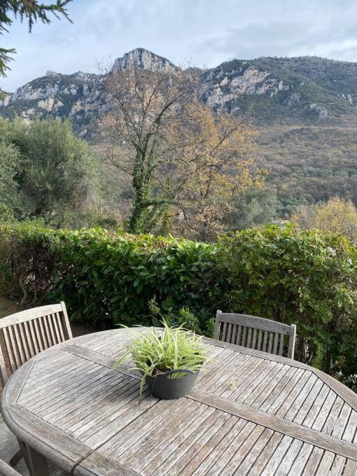 Charmante Maison Avec Piscine Gourdon  Buitenkant foto